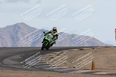 media/Nov-16-2025-Race Pace (Sun) [[8c5fa54630]]/Non Verified Riders (1st 20 Minutes)/6-Turn 12 (2pm)/